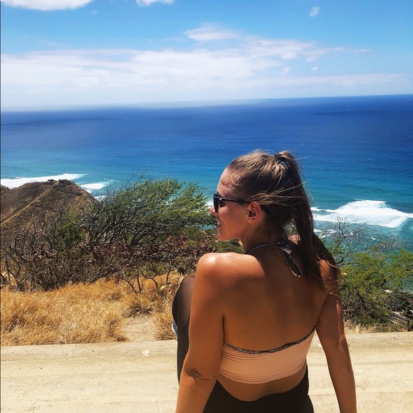 Meet your Posher, Kaity - Picture 2 of 3